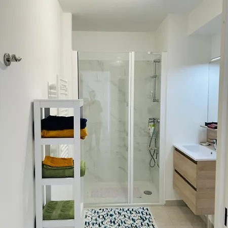 T2 Classe 3 Etoiles Avec Piscine Et Climatisation Les Mimosas Le Lavandou